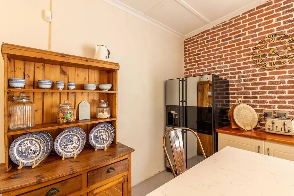 Charles Manor Villa Cape Town